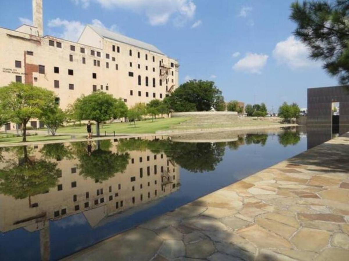 Elegant And Historic Getaway Close To Everything Oklahoma City Exterior foto
